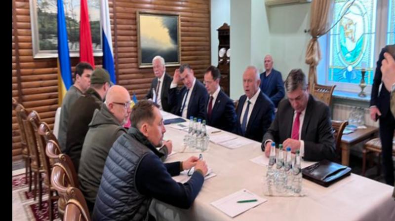 Ukraine, Russia Agree On Humanitarian Corridors For Evacuation Ukraine, Russia Agree On Humanitarian Corridors For Evacuation
