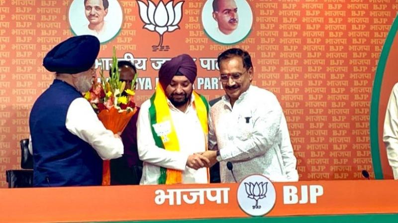 Arvinder Lovely Joins BJP Arvinder Lovely Joins BJP