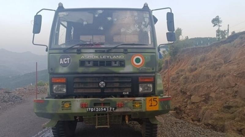Firing on the vehicle of security forces in Jammu and Kashmir's Poonch, 5 soldiers injured Firing on the vehicle of security forces in Jammu and Kashmir's Poonch, 5 soldiers injured