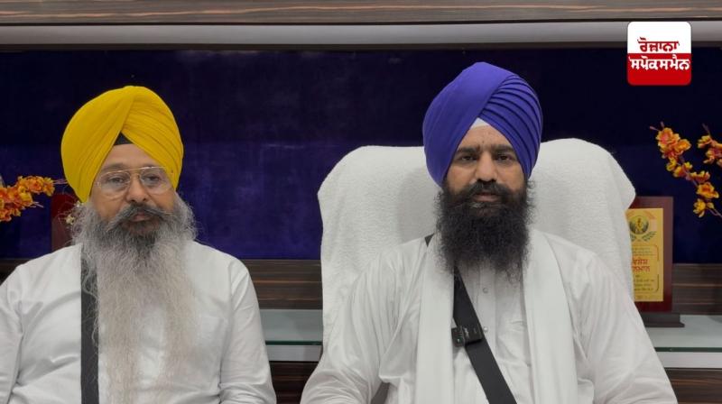 ਸ੍ਰੀ ਹਰਿਮੰਦਰ ਸਾਹਿਬ ਬਾਰੇ ਧਮਕੀਆਂ ਦੇਣ ਵਾਲੇ ਨੂੰ ਲੱਭ ਕੇ ਖ਼ਾਲਸਾ ਪੰਥ ਦੇ ਸਾਹਮਣੇ ਕੀਤਾ ਜਾਵੇ ਨਸ਼ਰ-ਜਥੇਦਾਰ ਗੜਗੱਜ ਸ੍ਰੀ ਹਰਿਮੰਦਰ ਸਾਹਿਬ ਬਾਰੇ ਧਮਕੀਆਂ ਦੇਣ ਵਾਲੇ ਨੂੰ ਲੱਭ ਕੇ ਖ਼ਾਲਸਾ ਪੰਥ ਦੇ ਸਾਹਮਣੇ ਕੀਤਾ ਜਾਵੇ ਨਸ਼ਰ-ਜਥੇਦਾਰ ਗੜਗੱਜ