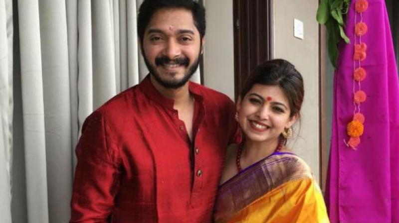 Shreyas Talpade and wife