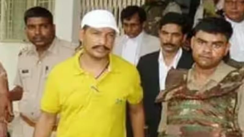 Sanjeev Maheshwari alias Jeeva. Sanjeev Maheshwari alias Jeeva.