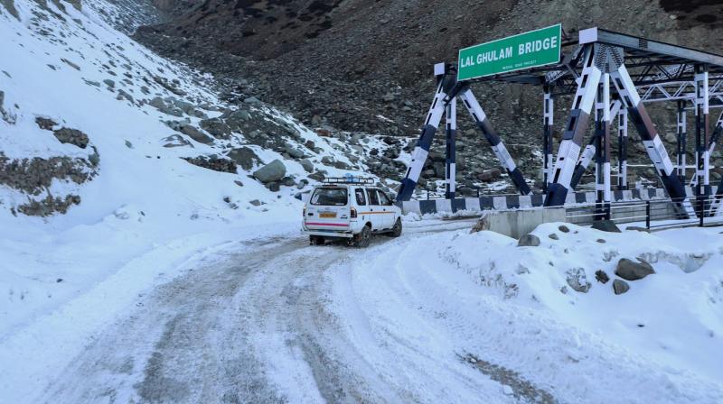 Fresh snowfall in vally Fresh snowfall in vally