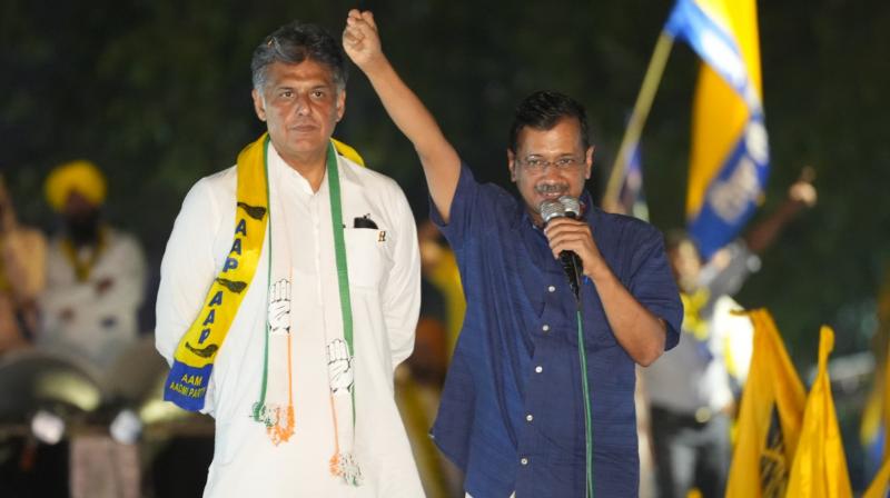 Manish Tiwari and Arvind Kejriwal Manish Tiwari and Arvind Kejriwal