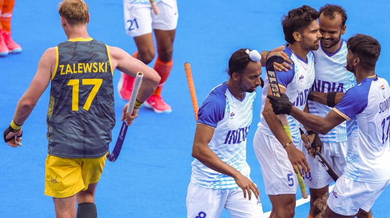 ਜਿੱਤ ਤੋਂ ਬਾਅਦ ਖੁ਼ਸ਼ੀ ਦੇ ਰੌਂਅ ’ਚ ਭਾਰਤੀ ਹਾਕੀ ਟੀਮ। ਜਿੱਤ ਤੋਂ ਬਾਅਦ ਖੁ਼ਸ਼ੀ ਦੇ ਰੌਂਅ ’ਚ ਭਾਰਤੀ ਹਾਕੀ ਟੀਮ।