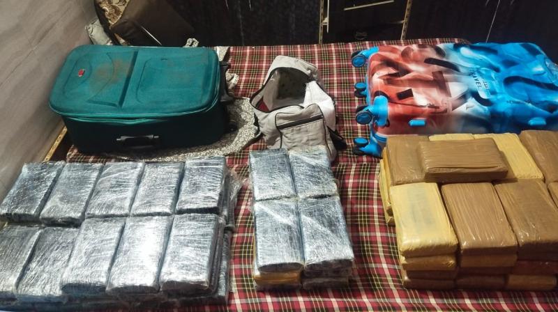 Cocaine worth Rs 900 crore seized from Delhi Cocaine worth Rs 900 crore seized from Delhi