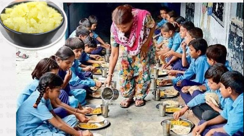 ਸਰਕਾਰ ਨੇ ਬਦਲਿਆ ਮਿੱਡ-ਡੇ-ਮੀਲ ਦਾ ਮੀਨੂ ਸਰਕਾਰ ਨੇ ਬਦਲਿਆ ਮਿੱਡ-ਡੇ-ਮੀਲ ਦਾ ਮੀਨੂ