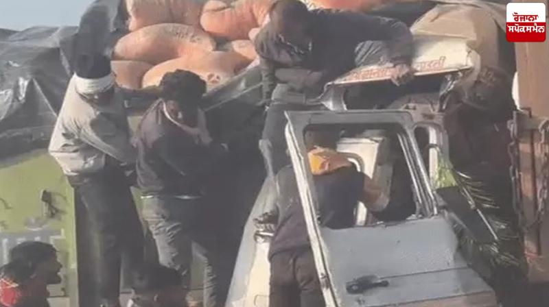 More than 6 vehicles collided due to fog in Rajasthan Latest News in Punjabi More than 6 vehicles collided due to fog in Rajasthan Latest News in Punjabi