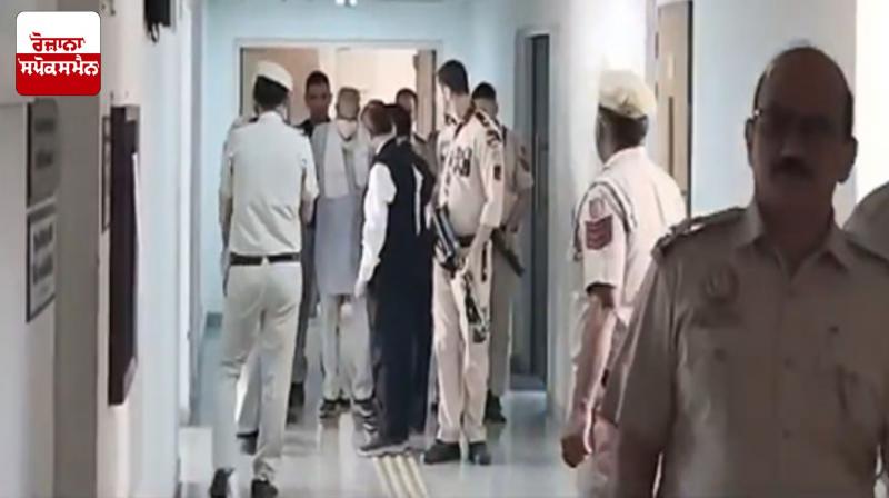 Sajjan Kumar produced in Rouse Avenue court Latest News in Punjabi Sajjan Kumar produced in Rouse Avenue court Latest News in Punjabi