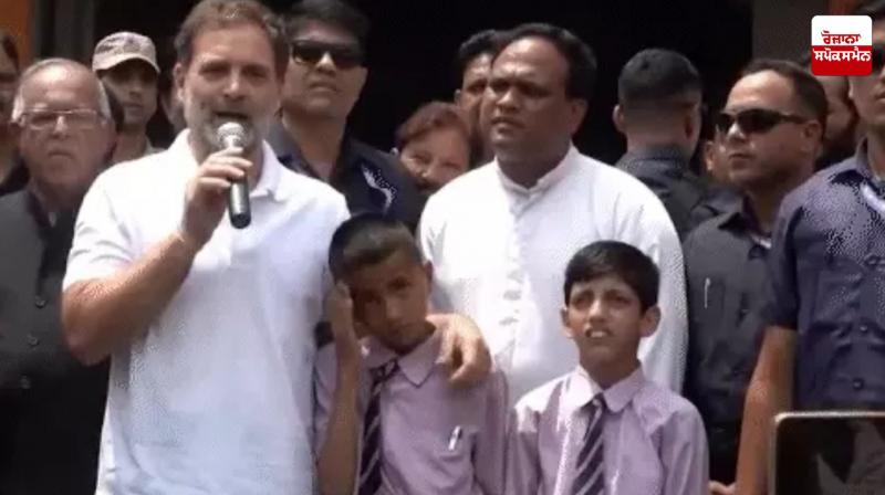 Rahul Gandhi meets victims of Pakistan firing in Jammu and Kashmir Latest News in Punjabi Rahul Gandhi meets victims of Pakistan firing in Jammu and Kashmir Latest News in Punjabi