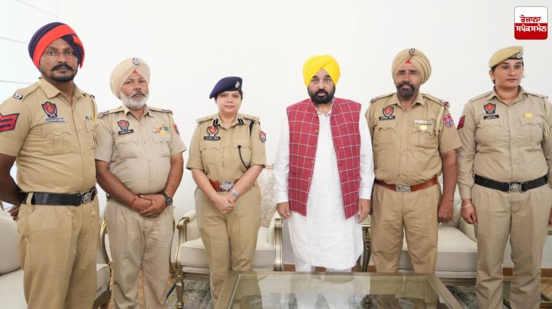 SSP Bathinda Along with PCR Team Meets CM Bhagwant Mann Latest News in Punjabi SSP Bathinda Along with PCR Team Meets CM Bhagwant Mann Latest News in Punjabi