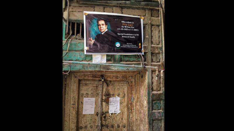Renovation work begins at Dilip Kumar and Raj Kapoor's homes in Pakistan Renovation work begins at Dilip Kumar and Raj Kapoor's homes in Pakistan