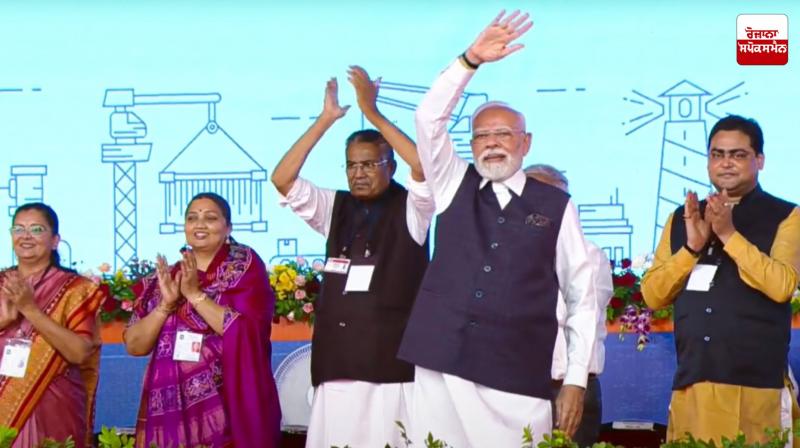 During his Gujarat Visit, PM Modi Encouraged the Country to Become Self-Reliant Latest News in Punjabi During his Gujarat Visit, PM Modi Encouraged the Country to Become Self-Reliant Latest News in Punjabi
