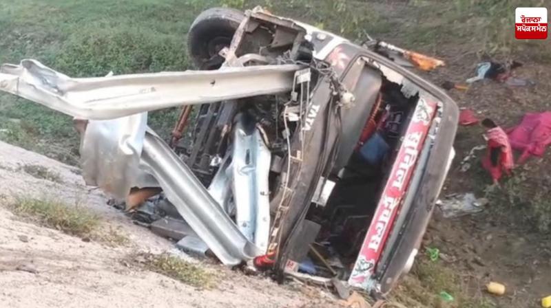 A Bus Carrying Pilgrims Returning From Ayodhya Fell Into a 20-Foot Deep Gorge in Patna Latest News in Punjabi 