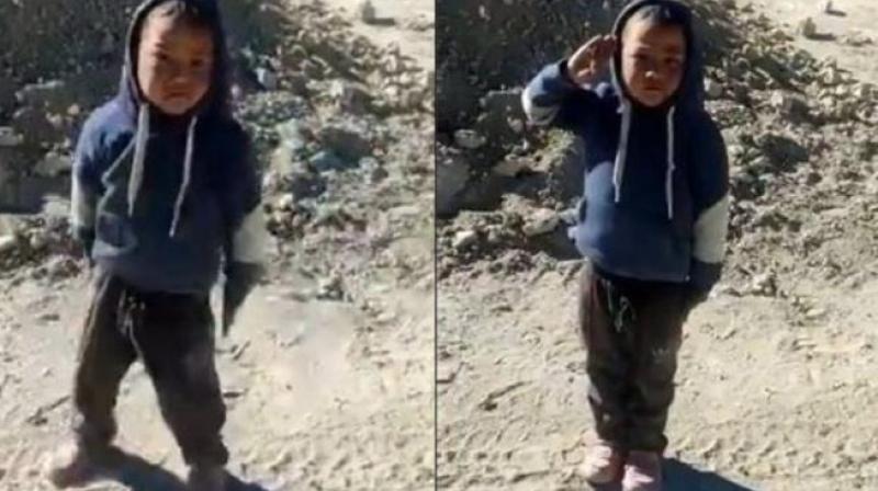Kid learns to salute from ITBP soldier in Ladakh Kid learns to salute from ITBP soldier in Ladakh