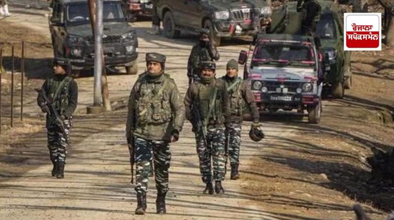 Jammu and Kashmir : Four Jaish terrorists cornered in Jammu and Kashmir's Udhampur, encounter continues Jammu and Kashmir : Four Jaish terrorists cornered in Jammu and Kashmir's Udhampur, encounter continues