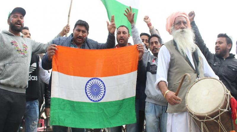People arrived at Wahga Border People arrived at Wahga Border