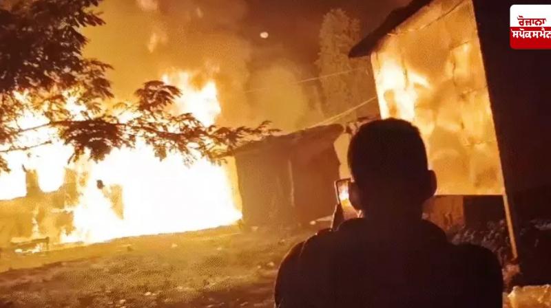 Bus catches fire in UP's Balrampur, 3 burnt alive