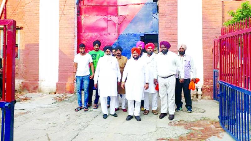 Jasmail Singh Laddi and others, while visiting Central Jail. Jasmail Singh Laddi and others, while visiting Central Jail.