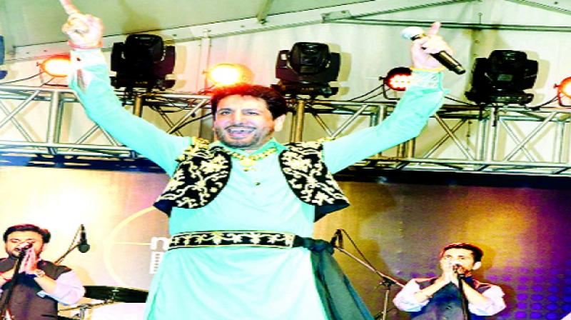 Gurdas Maan while presenting the song