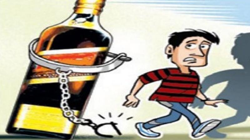 A car driver, including 180 bottles of English liquor, arrest in Chandigarh
