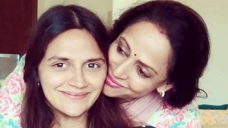 Hema Malini, Ahana Deol Hema Malini, Ahana Deol