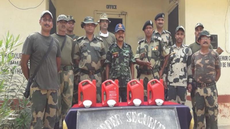 BSF seazes 4 Canisters filled 13 Kg Heroin from Ferozpur Sector BSF seazes 4 Canisters filled 13 Kg Heroin from Ferozpur Sector