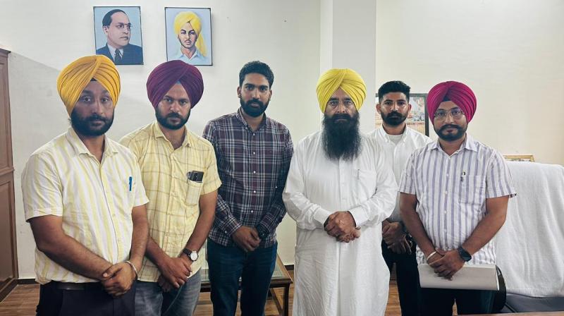 Members of PDSA Punjab to contribute one day's salary amounting to Rs.10L to Chief Minister's Relief Fund Members of PDSA Punjab to contribute one day's salary amounting to Rs.10L to Chief Minister's Relief Fund