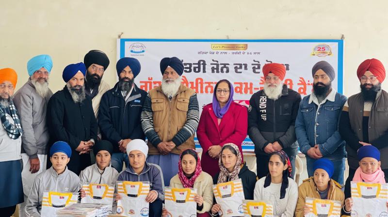 The National Gatka Association has started making girls Gatka referees The National Gatka Association has started making girls Gatka referees