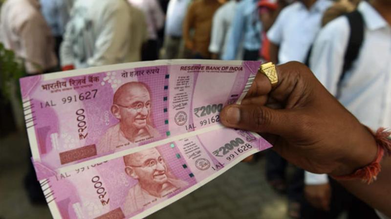 RBI withdraws Rs 2,000 bank notes from circulation