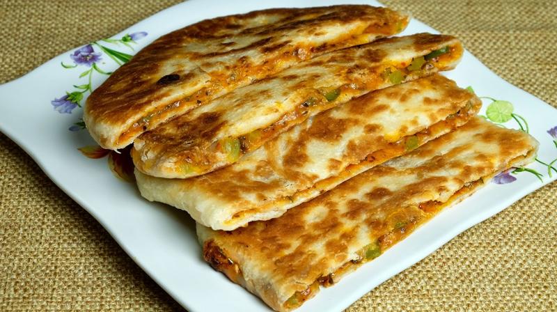 Pizza Paratha Pizza Paratha