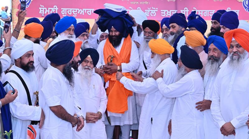 Newly appointed Jathedar of Takht Sri Kesgarh Sahib Giani Sultan Singh today took charge Newly appointed Jathedar of Takht Sri Kesgarh Sahib Giani Sultan Singh today took charge