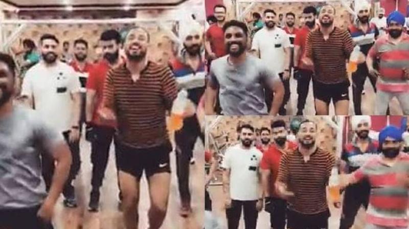 When Garry Sandhu fought with the singer, Bhangra in the gym When Garry Sandhu fought with the singer, Bhangra in the gym