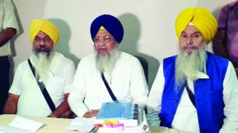 ਪੱਤਰਕਾਰ ਸੰਮੇਲਨ ਦੌਰਾਨ ਗੱਲਬਾਤ ਕਰਦੇ ਹੋਏ ਭਾਈ ਗੋਬਿੰਦ ਸਿੰਘ ਲੌਂਗੋਵਾਲ। ਪੱਤਰਕਾਰ ਸੰਮੇਲਨ ਦੌਰਾਨ ਗੱਲਬਾਤ ਕਰਦੇ ਹੋਏ ਭਾਈ ਗੋਬਿੰਦ ਸਿੰਘ ਲੌਂਗੋਵਾਲ।