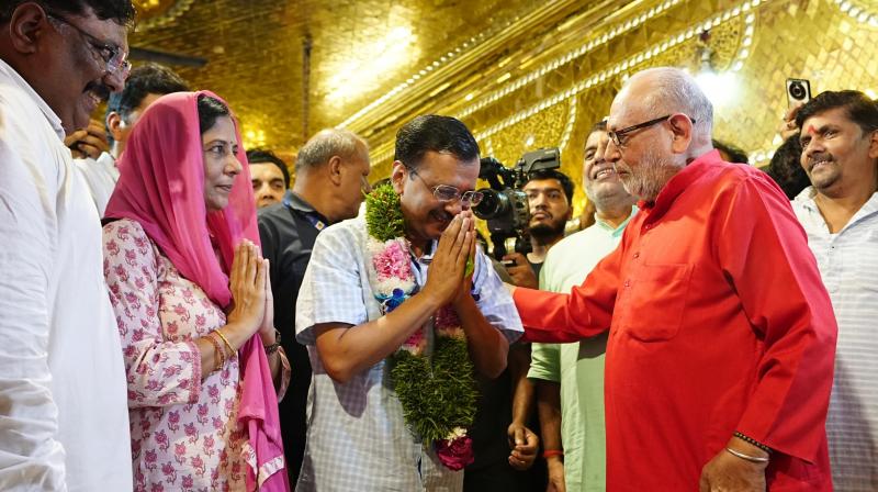 Arvind Kejriwal arrived at hanuman temple Arvind Kejriwal arrived at hanuman temple