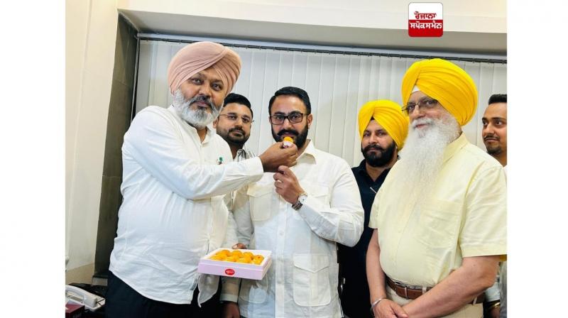 ਪ੍ਰਭਬੀਰ ਸਿੰਘ ਬਰਾੜ ਨੇ ਵਿੱਤ ਮੰਤਰੀ ਹਰਪਾਲ ਸਿੰਘ ਚੀਮਾ ਦੀ ਹਾਜ਼ਰੀ ’ਚ ਪਨਸਪ ਦੇ ਚੇਅਰਮੈਨ ਵਜੋਂ ਅਹੁਦਾ ਸੰਭਾਲਿਆ ਪ੍ਰਭਬੀਰ ਸਿੰਘ ਬਰਾੜ ਨੇ ਵਿੱਤ ਮੰਤਰੀ ਹਰਪਾਲ ਸਿੰਘ ਚੀਮਾ ਦੀ ਹਾਜ਼ਰੀ ’ਚ ਪਨਸਪ ਦੇ ਚੇਅਰਮੈਨ ਵਜੋਂ ਅਹੁਦਾ ਸੰਭਾਲਿਆ