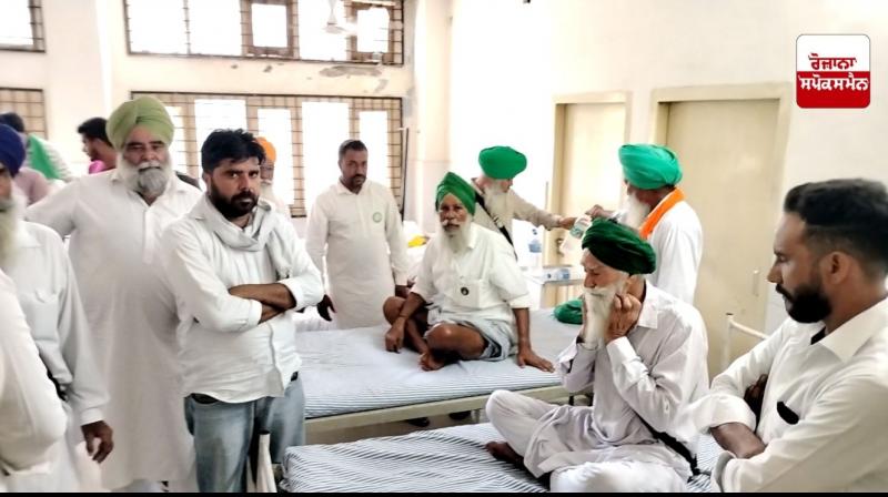 ਜੇਲ ’ਚੋਂ ਰਿਹਾਅ ਹੋਏ ਕਿਸਾਨਾਂ ਨੇ ਮੁੜ ਸ਼ੁਰੂ ਕੀਤੀ ਭੁੱਖ ਹੜਤਾਲ ਜੇਲ ’ਚੋਂ ਰਿਹਾਅ ਹੋਏ ਕਿਸਾਨਾਂ ਨੇ ਮੁੜ ਸ਼ੁਰੂ ਕੀਤੀ ਭੁੱਖ ਹੜਤਾਲ