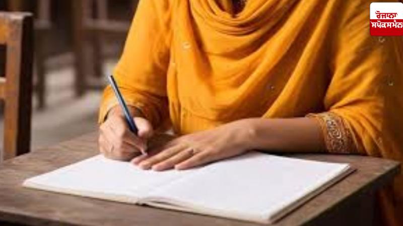 Pakistani woman becomes government teacher in UP, worked for 9 years, created a stir when the truth came out Pakistani woman becomes government teacher in UP, worked for 9 years, created a stir when the truth came out