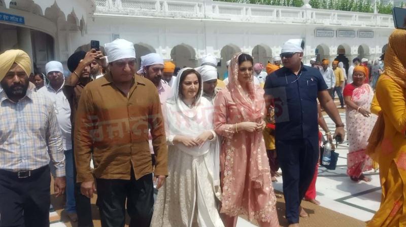 Bhoot Uncle Tusi Great Ho Movie Starcast At Darbar Sahib Bhoot Uncle Tusi Great Ho Movie Starcast At Darbar Sahib