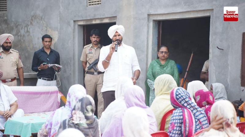 ਜਾਬ ਪ੍ਰਦੇਸ਼ ਕਾਂਗਰਸ ਕਮੇਟੀ ਦੇ ਪ੍ਰਧਾਨ ਅਤੇ ਲੁਧਿਆਣਾ ਤੋਂ ਸੰਸਦ ਮੈਂਬਰ ਅਮਰਿੰਦਰ ਸਿੰਘ ਰਾਜਾ ਵੜਿੰਗ ਸੰਬੋਧਨ ਕਰਦੇ ਹੋਏ ਜਾਬ ਪ੍ਰਦੇਸ਼ ਕਾਂਗਰਸ ਕਮੇਟੀ ਦੇ ਪ੍ਰਧਾਨ ਅਤੇ ਲੁਧਿਆਣਾ ਤੋਂ ਸੰਸਦ ਮੈਂਬਰ ਅਮਰਿੰਦਰ ਸਿੰਘ ਰਾਜਾ ਵੜਿੰਗ ਸੰਬੋਧਨ ਕਰਦੇ ਹੋਏ