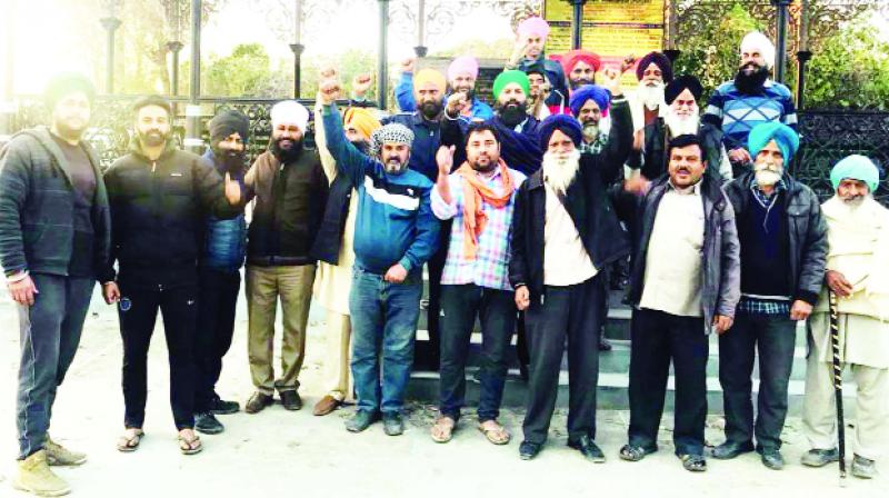 Protest against giving not second language to Punjabi language in Himachal