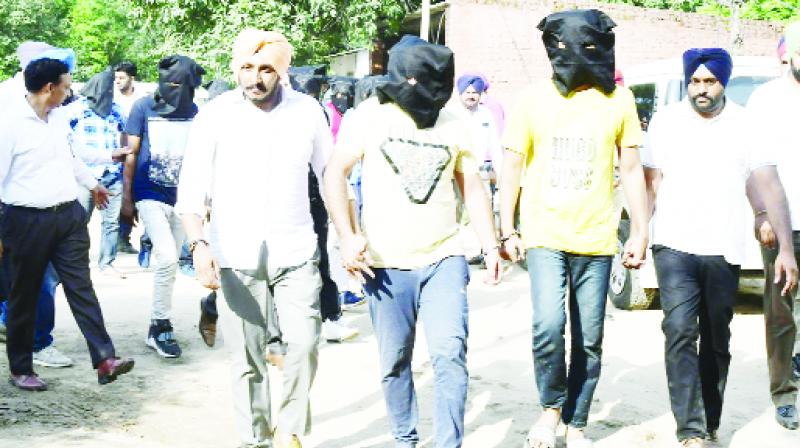 Police arrested gangster Police arrested gangster