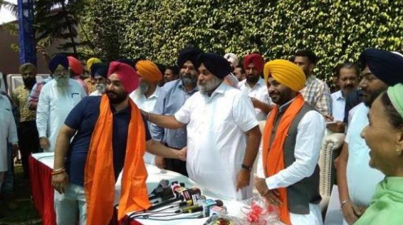 AAP's 2 more MLAs joined in Akali Dal AAP's 2 more MLAs joined in Akali Dal