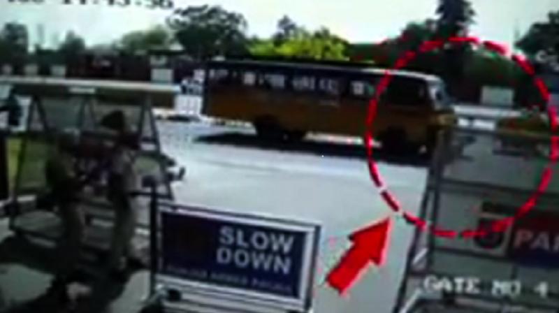 Wrong Side Bus hit Activa, 1 dead Wrong Side Bus hit Activa, 1 dead