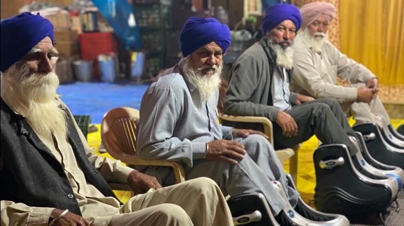 Khalsa aid setup foot and leg massaging machines for farmers 