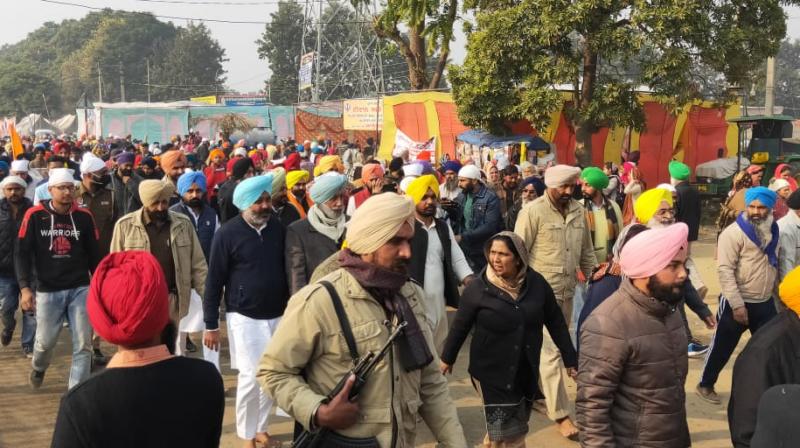 AAP leadership pays obeisance at Shaheedi Jor Mel AAP leadership pays obeisance at Shaheedi Jor Mel