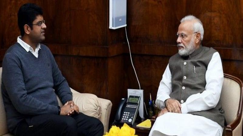 PM Meets Haryana Ally Dushyant Chautala Amid Undercurrents Over Farmers PM Meets Haryana Ally Dushyant Chautala Amid Undercurrents Over Farmers