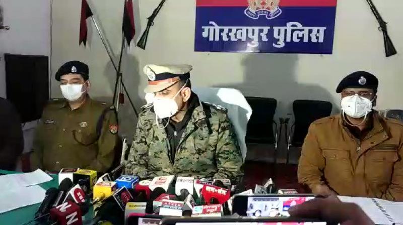 Sub inspector and police constable arrested for robbery Sub inspector and police constable arrested for robbery