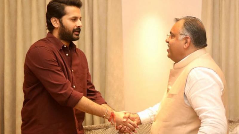 BJP leader Tarun Chugh met Telugu actor Nitin