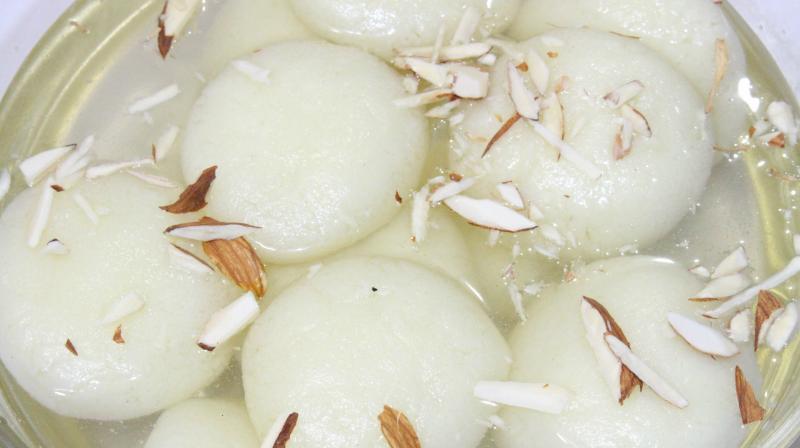Make Sweet Rasgullas by Sitting at Home